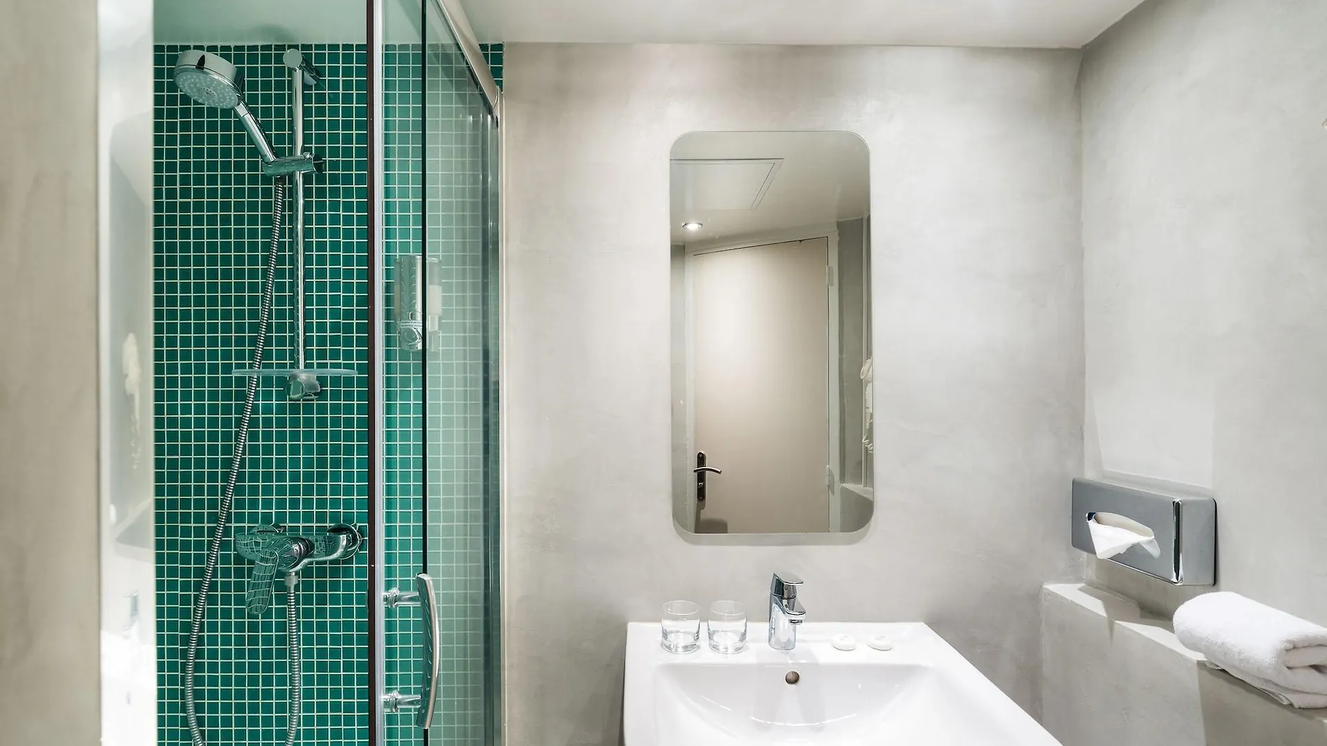 Hotel Ohm By Happyculture Paris France